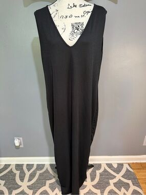 Boohoo Plus Black V-Neck Sleeveless Maxi Dress 3X NWT